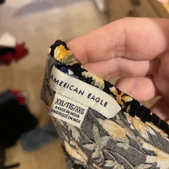 Floral flowy tank - Picture 3 of 3